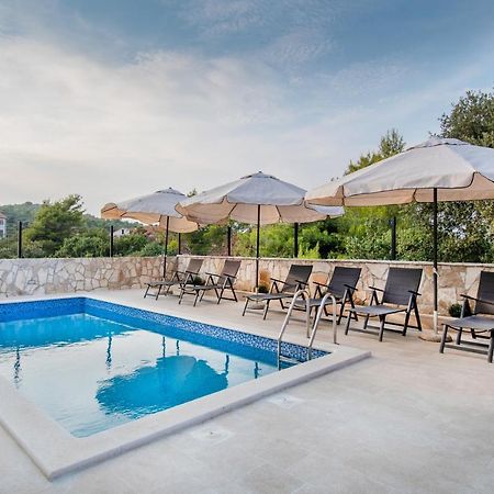 Luxury Apartments Alkar With Swimming Pool Ražanj Esterno foto