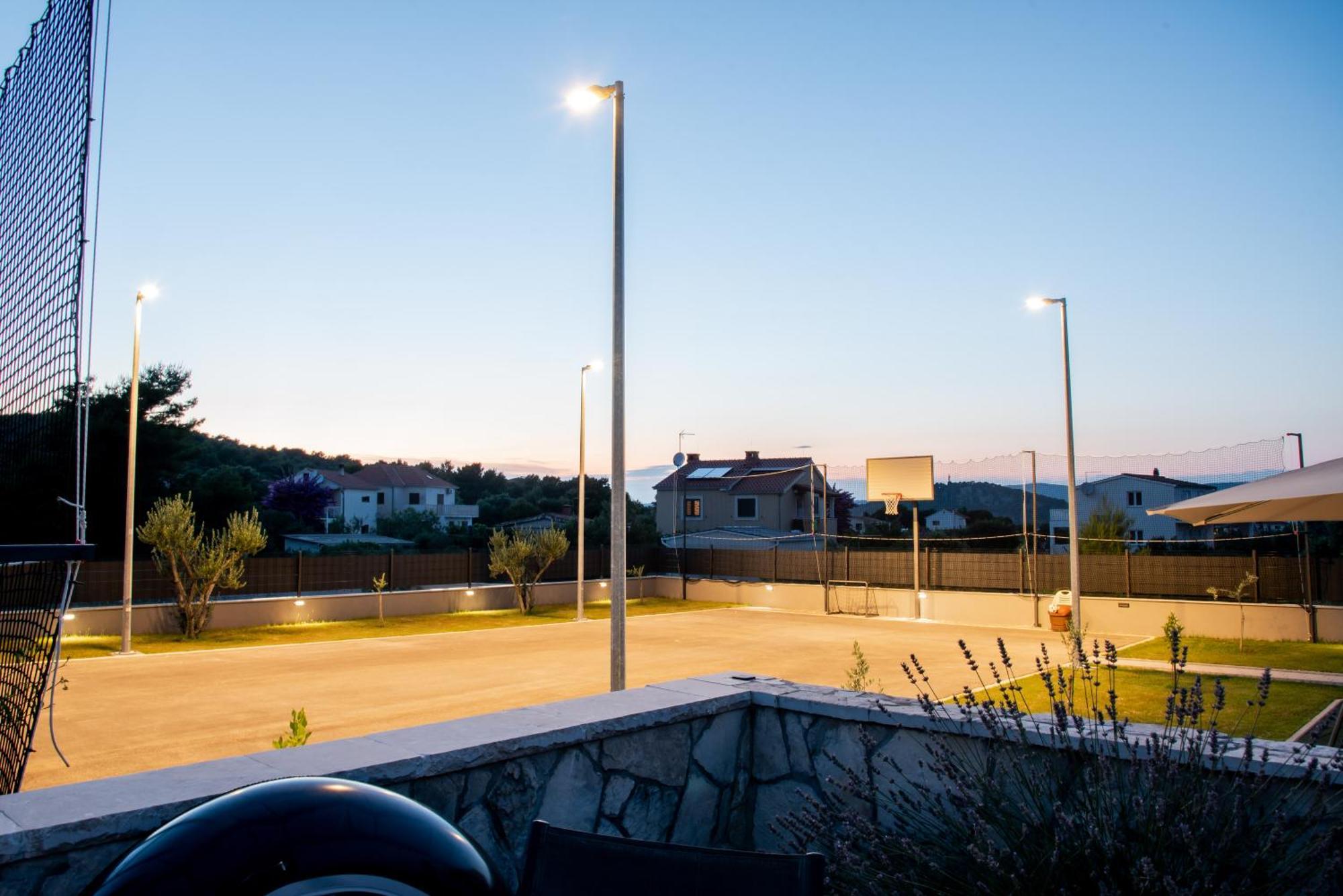 Luxury Apartments Alkar With Swimming Pool Ražanj Esterno foto