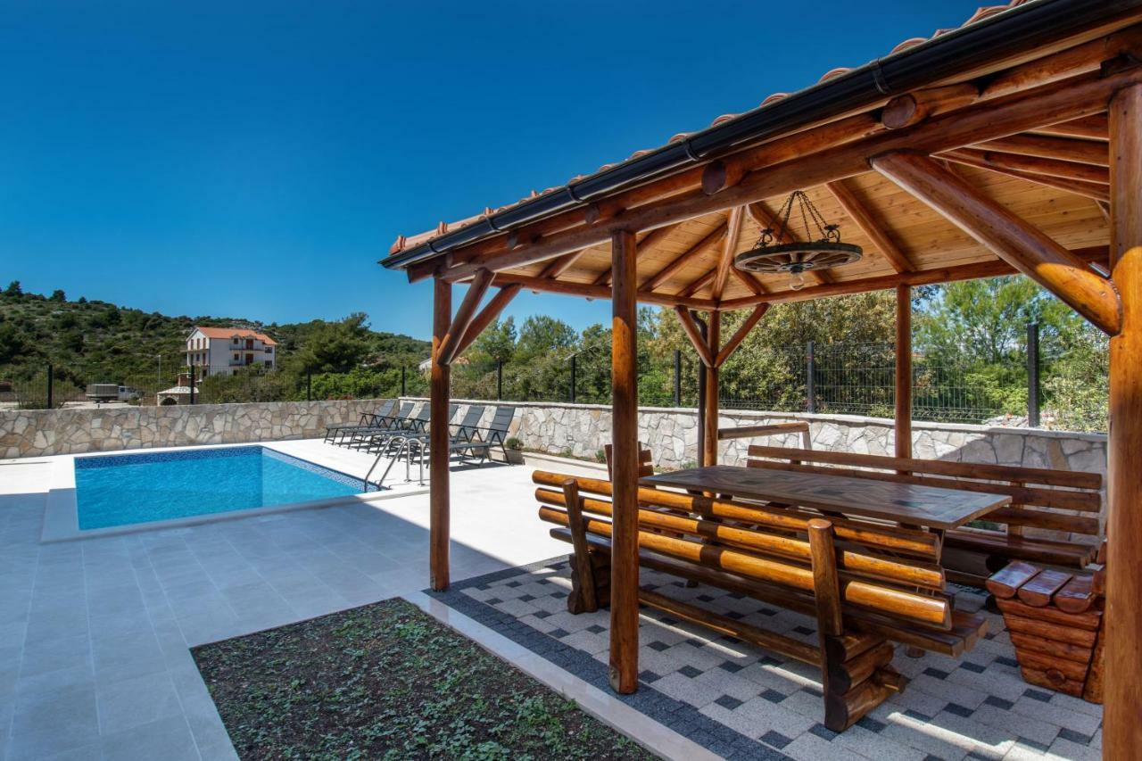 Luxury Apartments Alkar With Swimming Pool Ražanj Esterno foto