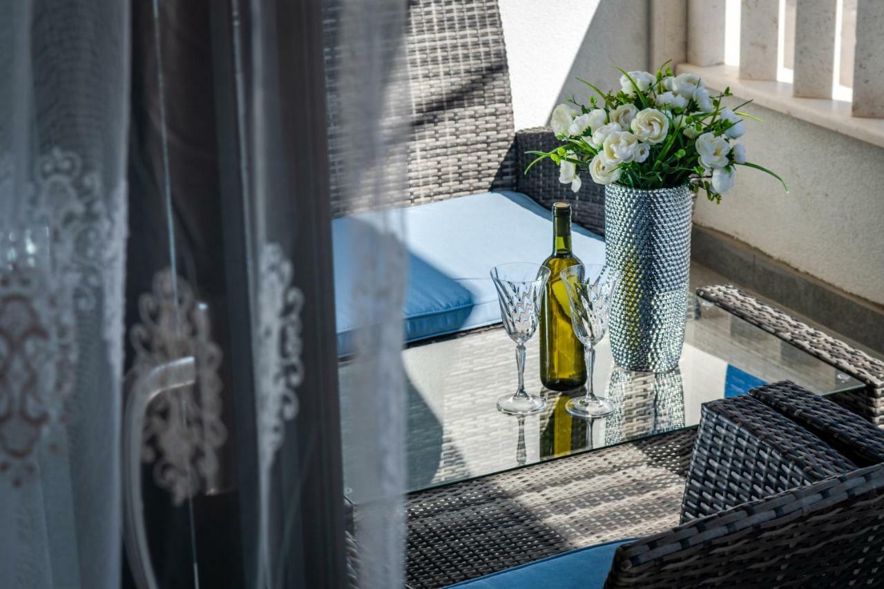 Luxury Apartments Alkar With Swimming Pool Ražanj Esterno foto