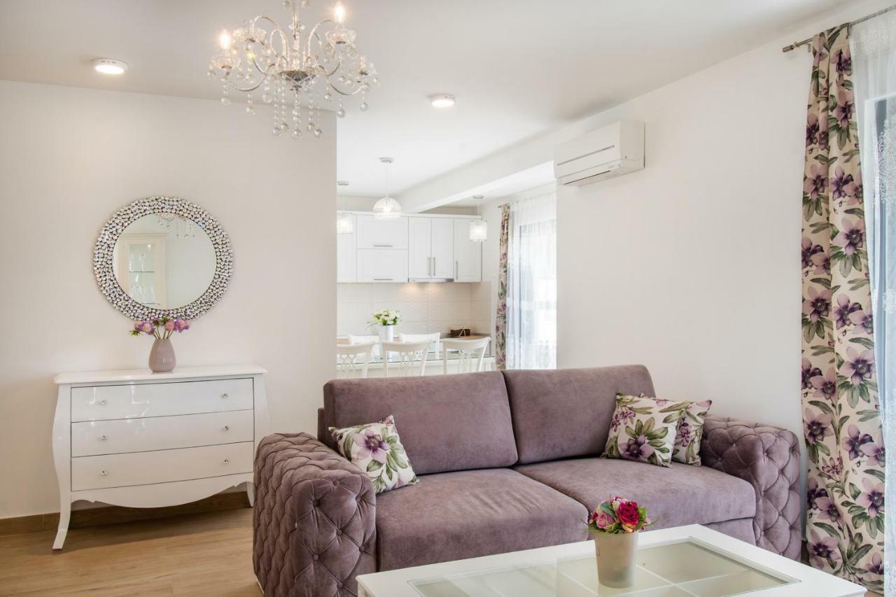 Luxury Apartments Alkar With Swimming Pool Ražanj Esterno foto
